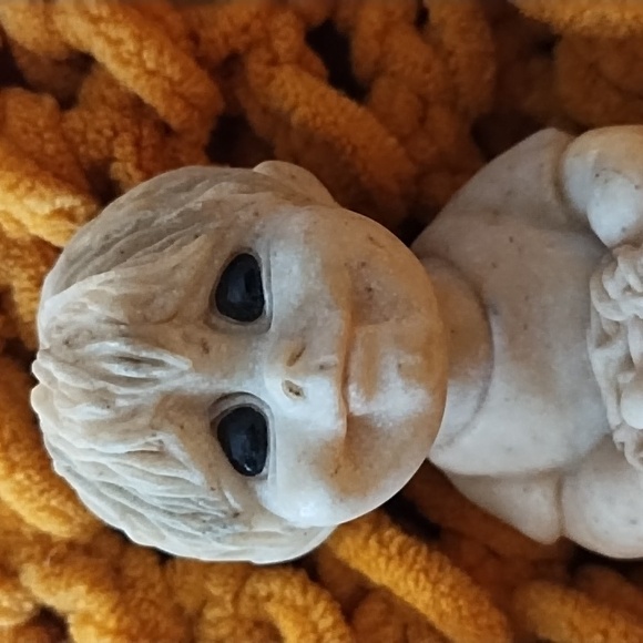 Stone Quarry Kids Boy with Birds Next Figurine Knickknack Brad - Picture 2 of 9